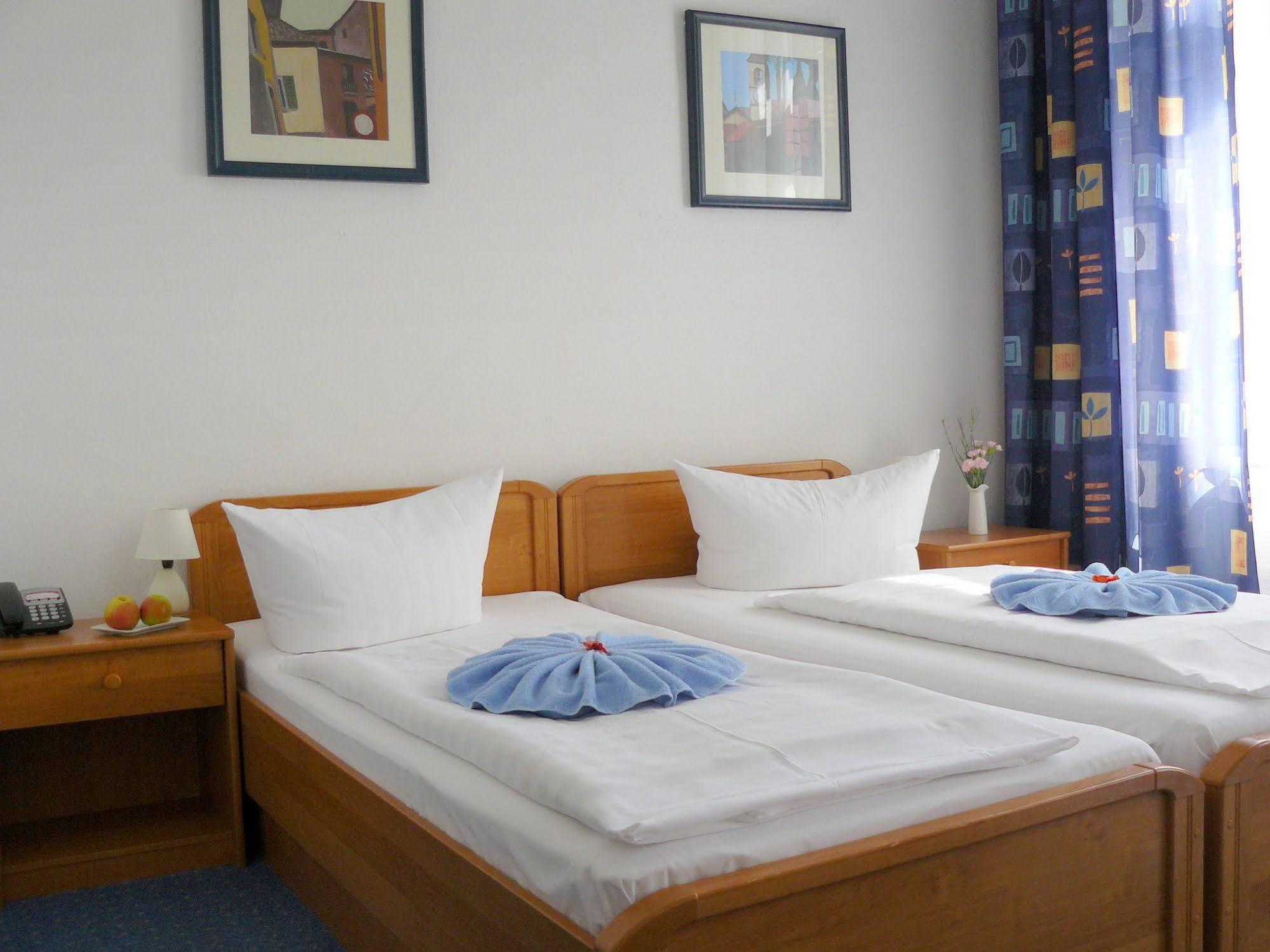Hotel Gasteiner Hof Berlino Esterno foto