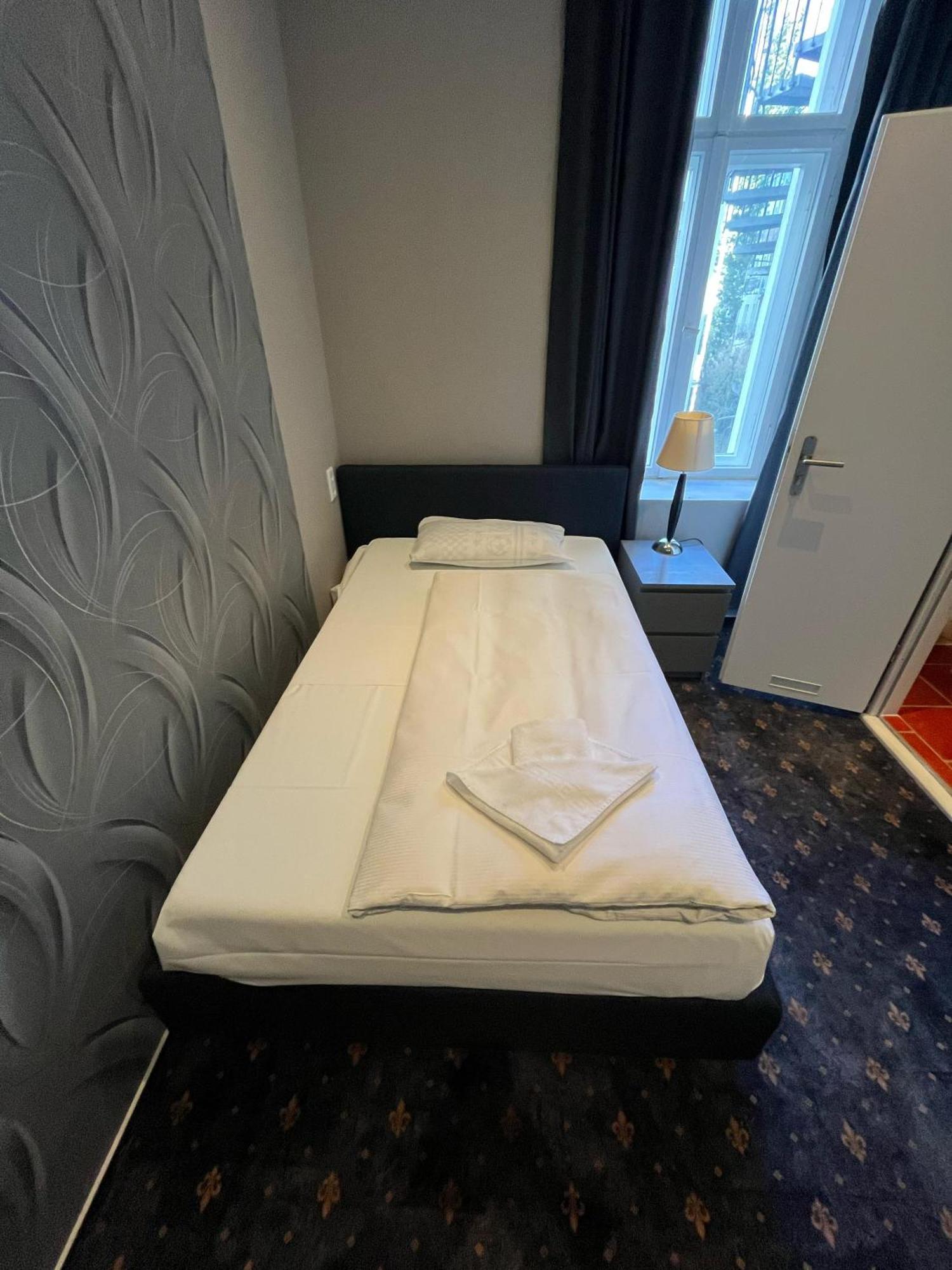 Hotel Gasteiner Hof Berlino Esterno foto